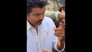 ஏன்டா விஜய் எங்க போனாலும் mic தூக்கிட்டு போயிருவீங்களா 🎤😱#viral #troll #tvk​ #dmk​​ #laugh​