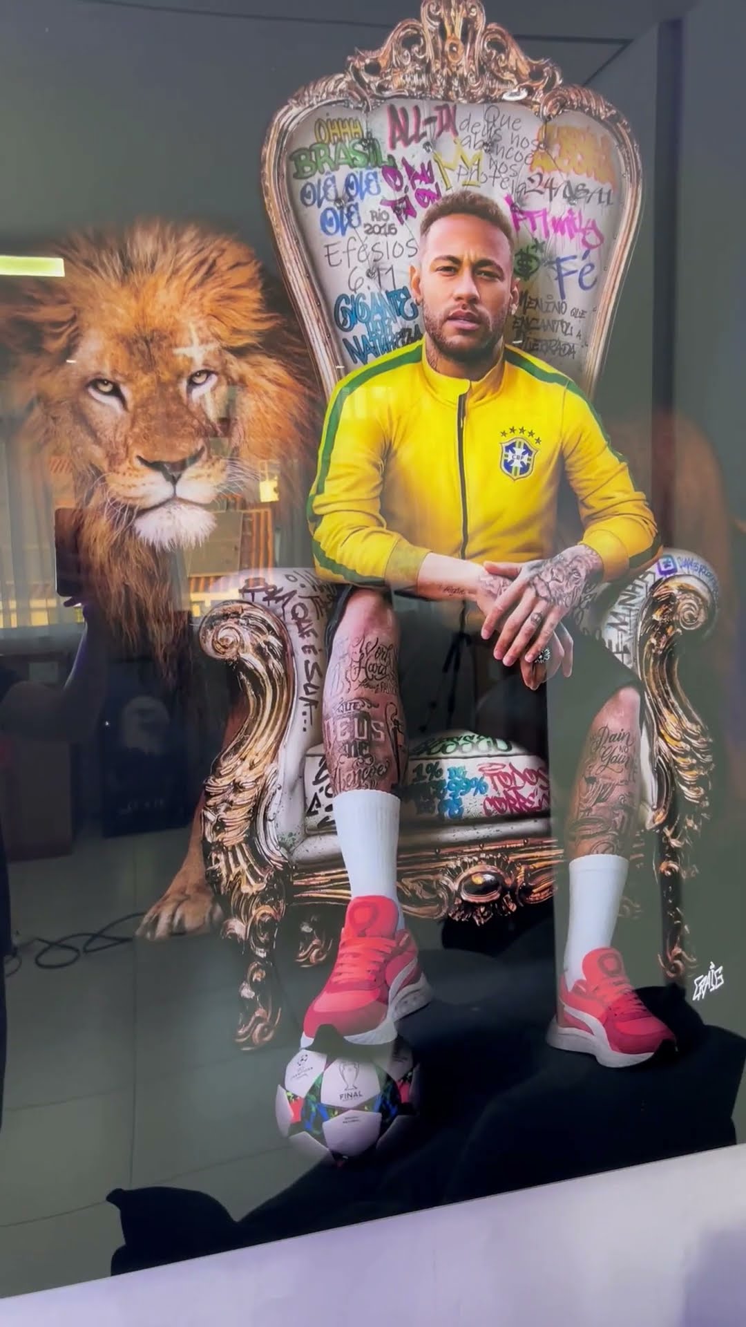Vídeo de Masterpiece Trono - Quadro NEYMAR
