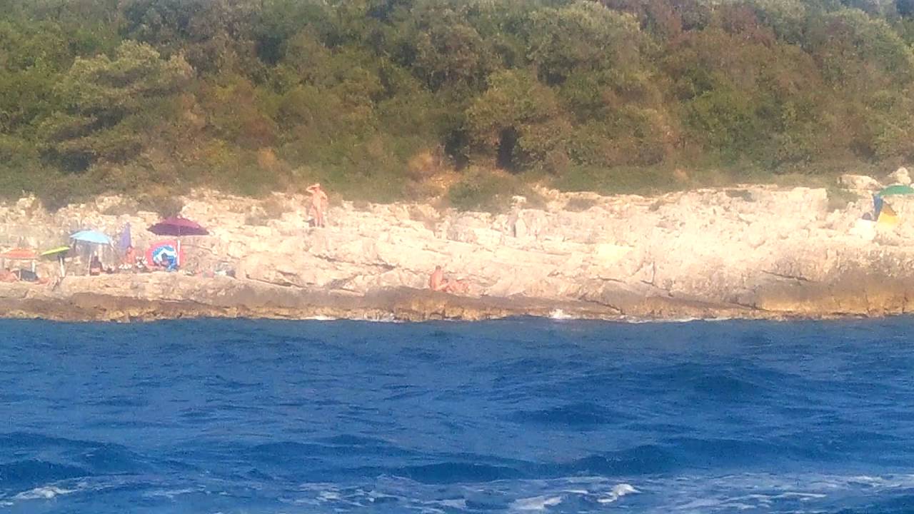 Punta kriz Gay beach in Rovinj - YouTube