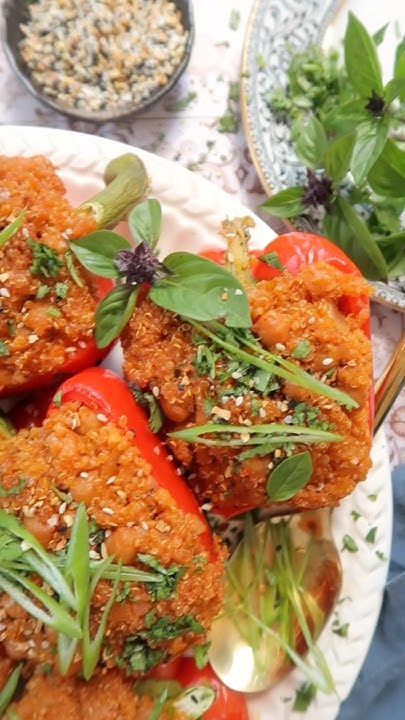 Red Curry Quinoa Stuffed Peppers 🫑 #veganmealprep #stuffedpeppers # ...