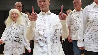 2025 06 07 200 Worte Hemdenaktionskunst 01