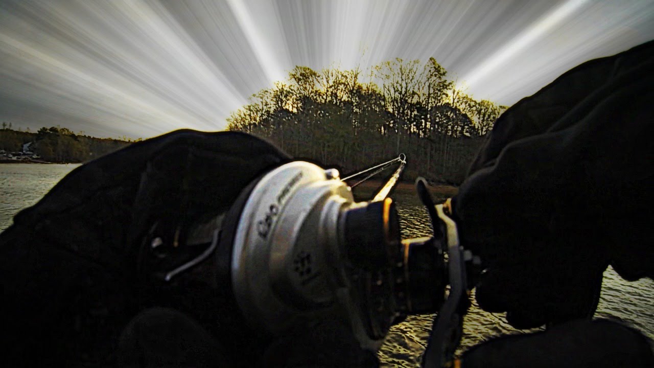 bass fishing at night #15SecondFishCatch
