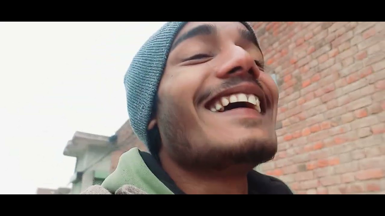 Ma aj sadam bhai k sat enjoy karty howy😄😟