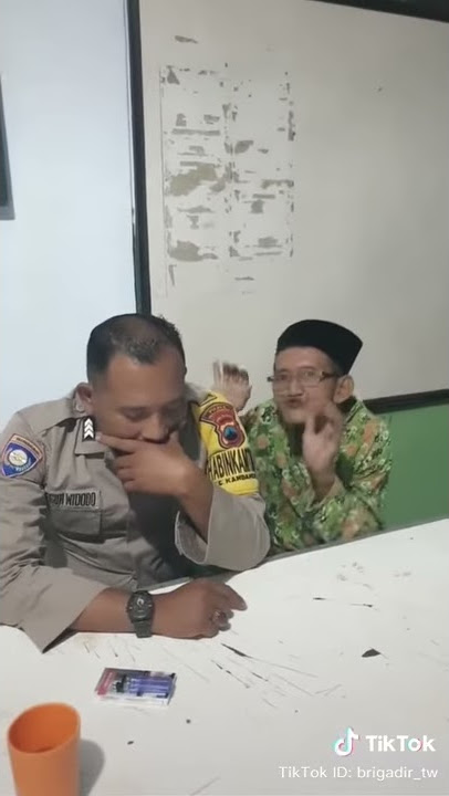 Aki aki nyanyi