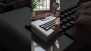 Typing on an #olivetti Lexikon 82 || #1970s #1980s #madeinitaly #typewriters #vintage #retro #design