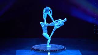 Trio Statues Frozen Ice