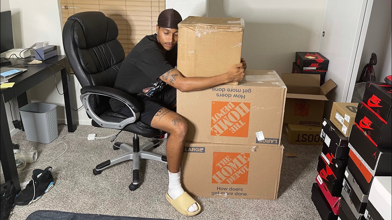 Unboxing 20 pairs of Jordan’s I bought in NEW YORK…