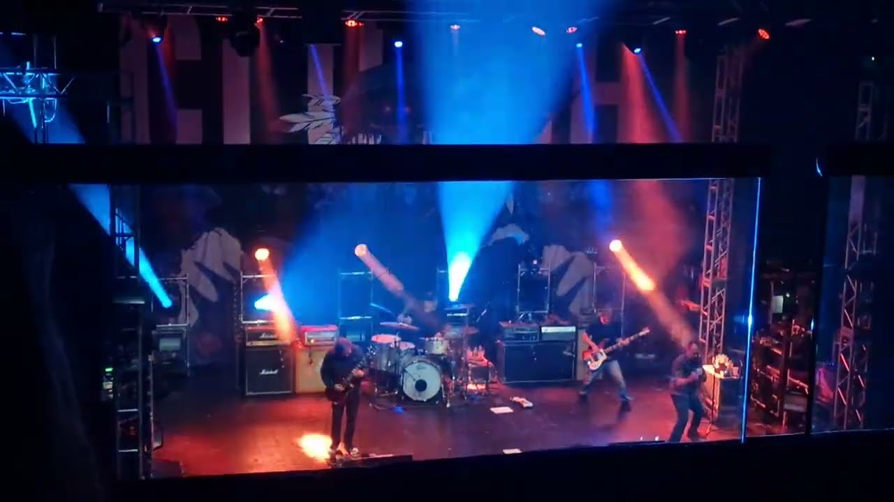 Clutch Live @ Leeds o2 Academy 13/11/22 - Red Alert (Boss Metal Zone)