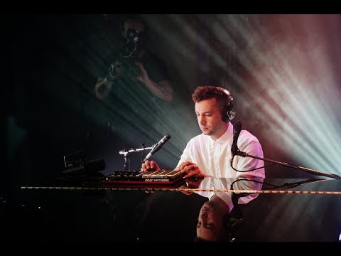 Twenty One Pilots' Tyler Joseph Strips Down Their Hits In This Exclusive Storyteller Performance