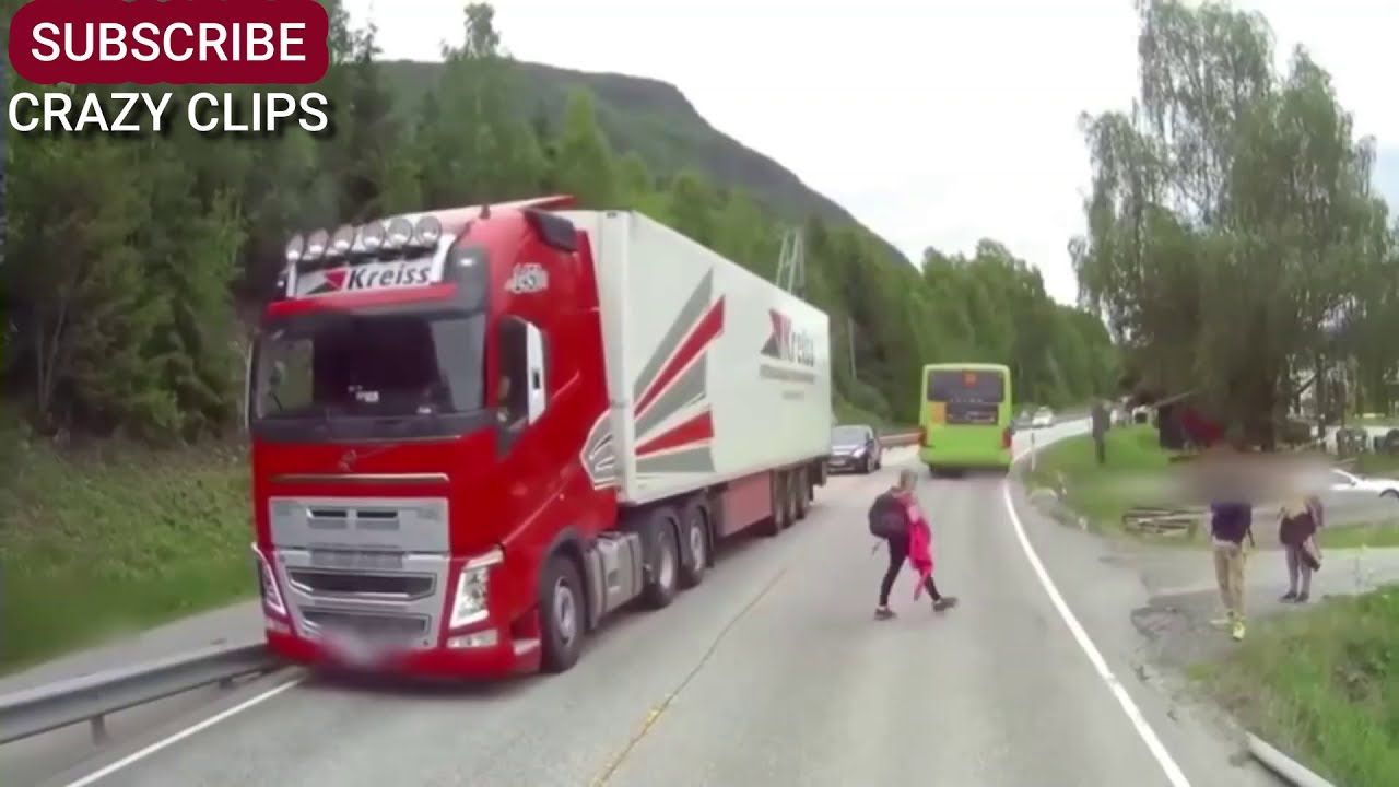 truck emergency braking system - How it Works[ CRAZY CLIPS]