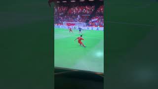 Siema mam nadzieję że dobrze potraktujesz ten shorts i oceń go od 0/10 to tyle narka :)