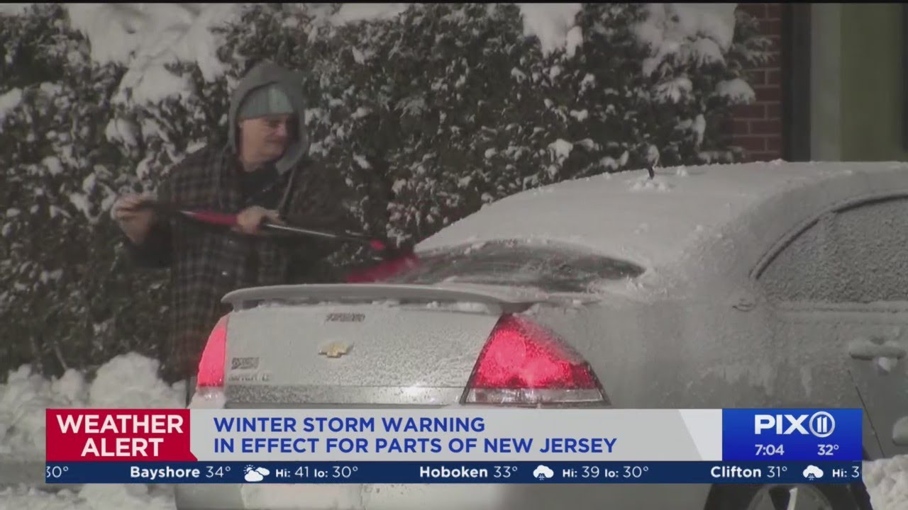 Heavy snowfall in parts of New Jersey after winter snowstorm - YouTube