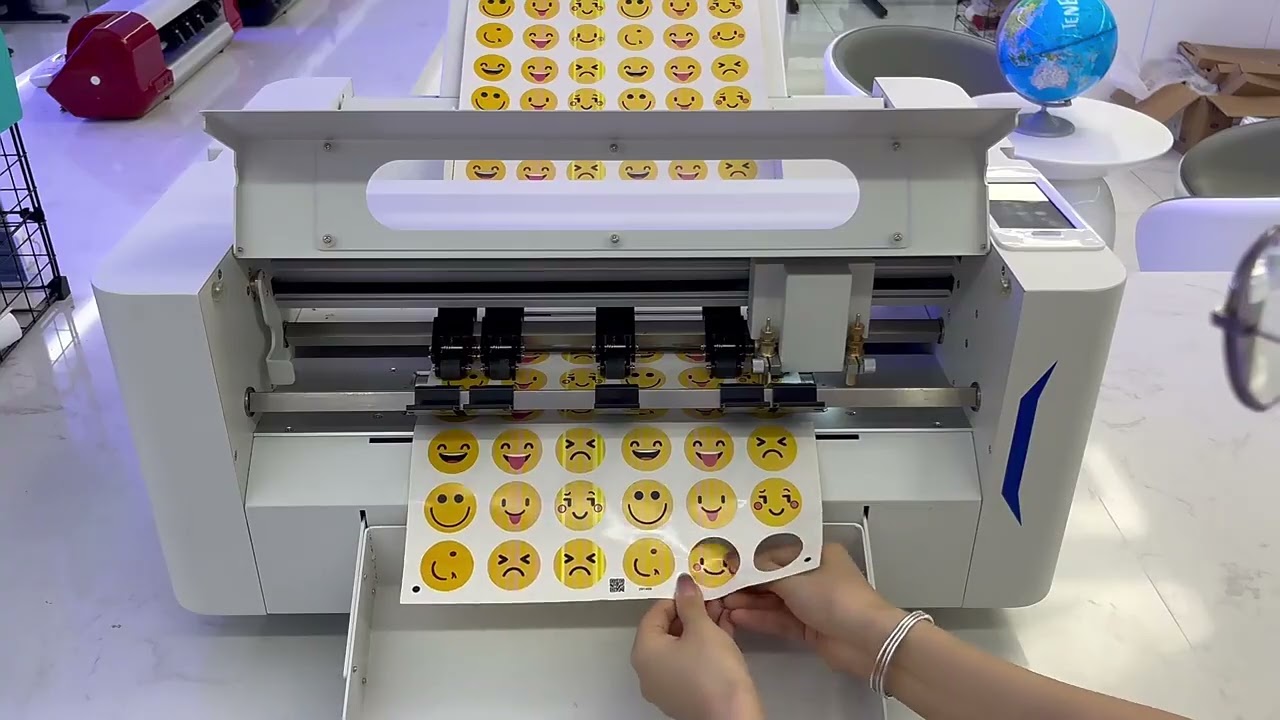 Teneth label cutting machine, cutting stickers, vinyl and gift boxes