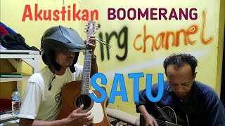 Akustikan Boomerang - Satu - ( cover ireng)