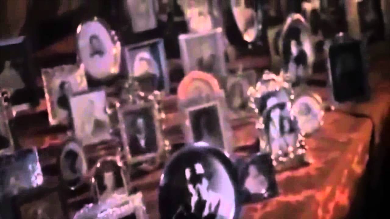 Burnt Offerings Movie Plot Burnt Offerings Movie Plot