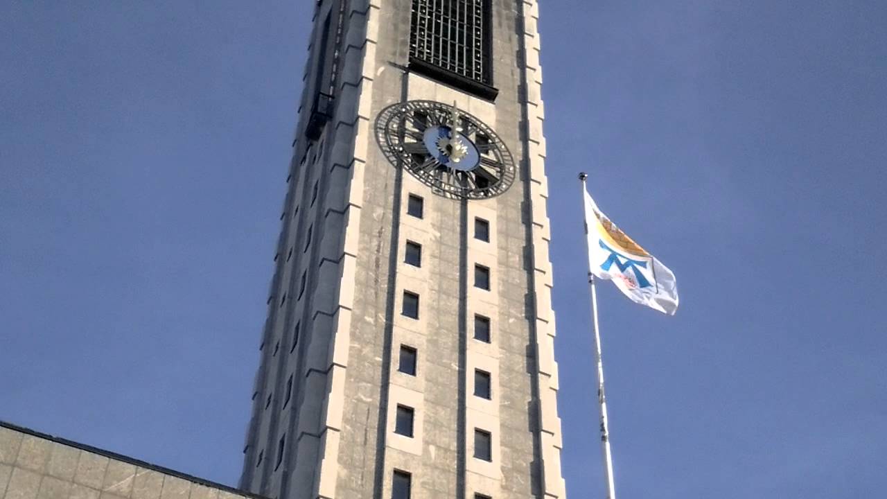 Västerås stadshus klockspel kl.12.00