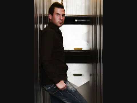 Kevax Feat 2 In A Room - Wiggle It Kevax Feat 2 In A Room - Wiggle It