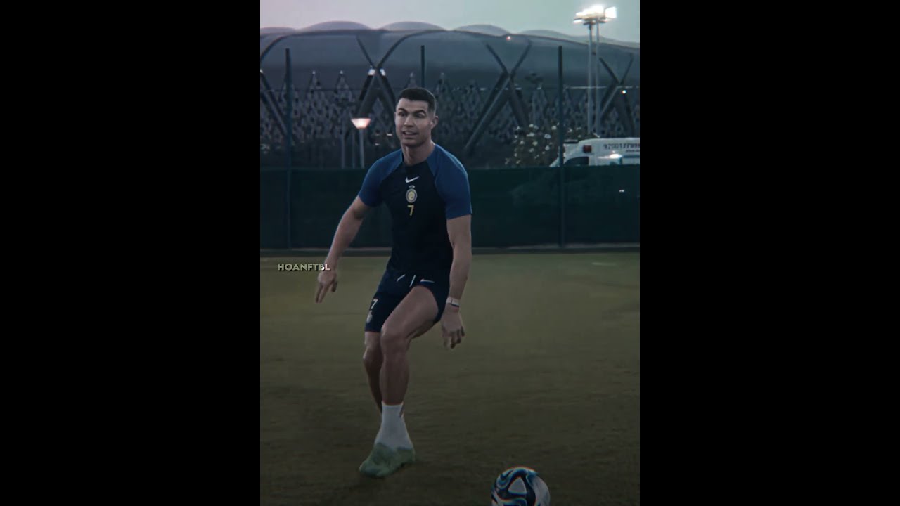 When Ronaldo Taught Neymar Skills 😅