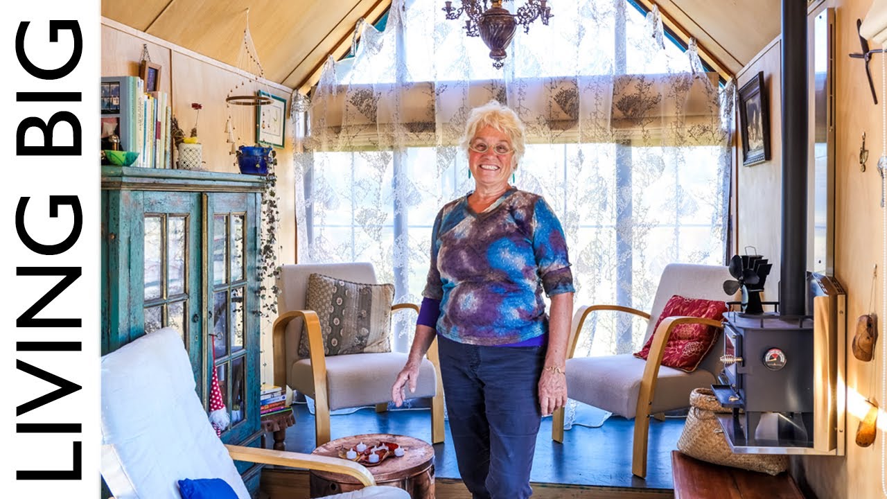 ⁣Woman's Wondrous Dual Tiny House Home & Art Studio