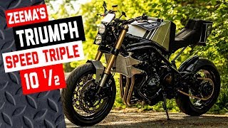Zeemas Triumph Speed Triple Cafe Racer / Street Fighter Build Walkthrough
#triumph #caferacer #speedtriple
In todays episode were talking through Zeemas amazing Triumph Speed Triple 10 and a half Cafe Racer/Streetfighter build. The attention to detail and technology on this bike is incredible.
Check Zeema out:
https://www.instagram.com/zeemaltd/
Honda CX500 Tracker Bike Giveaway - Enter to Win Here
https://www.dimecitycycles.com/dimecitycyclesxforthebold#donate
T-SHIRTS NOW AVAILABLE
http://fortheboldindustries.com/shop-page/
Stickers available at
http://fortheboldindustries.com/product/for-the-bold-stickers
Instagram:
Instagram: https://www.instagram.com/for_the_bold_industries Zeemas Triumph Speed Triple Cafe Racer / Street Fighter Build Walkthrough