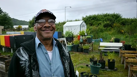 Robert lives in Nickelsville, a Seattle tent city ...