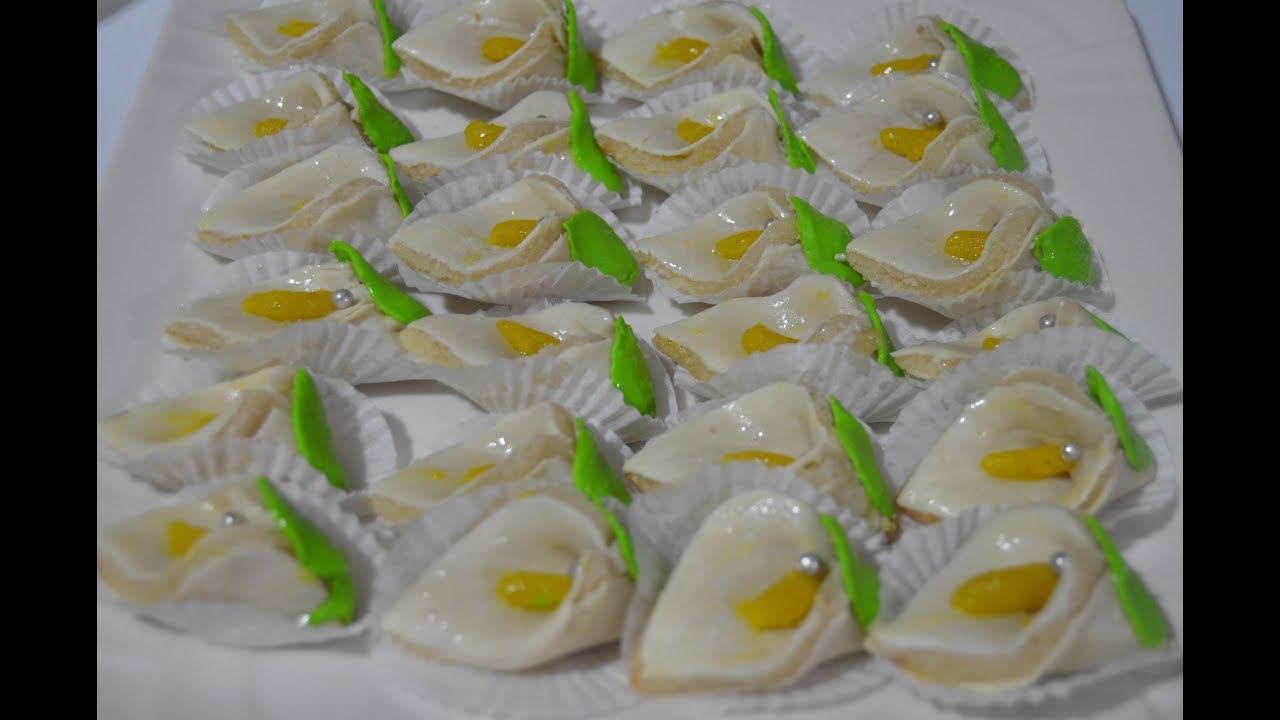 حلويات مغربية  زهرة الكالة بطريقة بسيطة :Série des Gâteaux Marocain : fleur de calla a l'amande