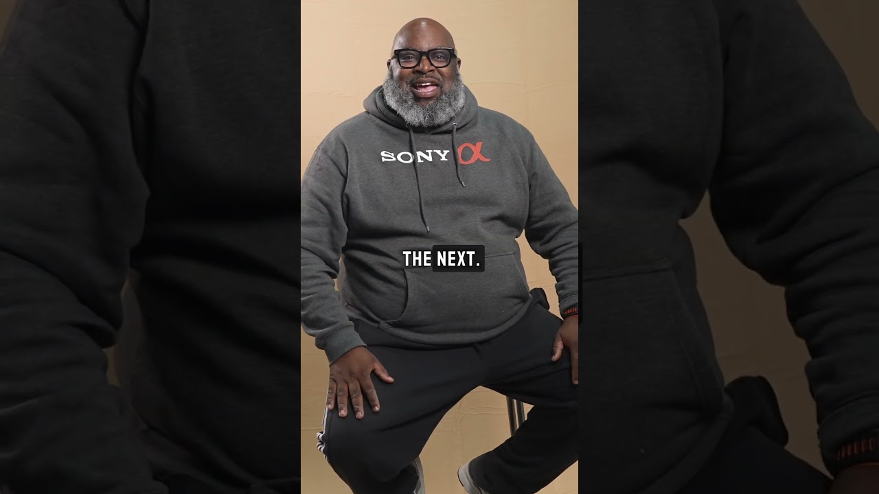 Похвала и критика не определяют творческий успех... Его определяет прогресс.