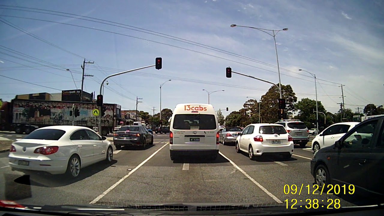 dandenong-road-and-clayton-road-oakleigh-east-red-light-camera