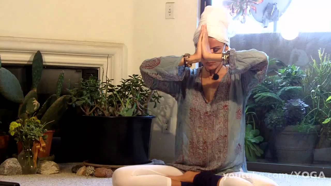 INNER PROJECTION meditation YOGA LIVE beautycon