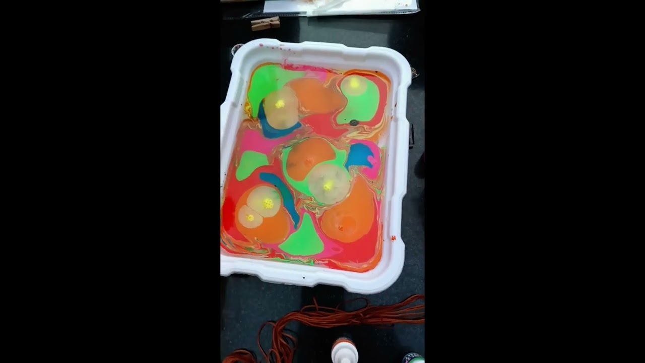 🎨 Child Turns White Crocs Into Rainbow Abstract Art 🌈 Fun Marbling & Color Mixing 👟 