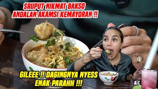 THE MEATBALLS ARE YESS!! VERY DELICIOUS!! AKAMSI KEMAYORAN'S RELIABLE STORE!!