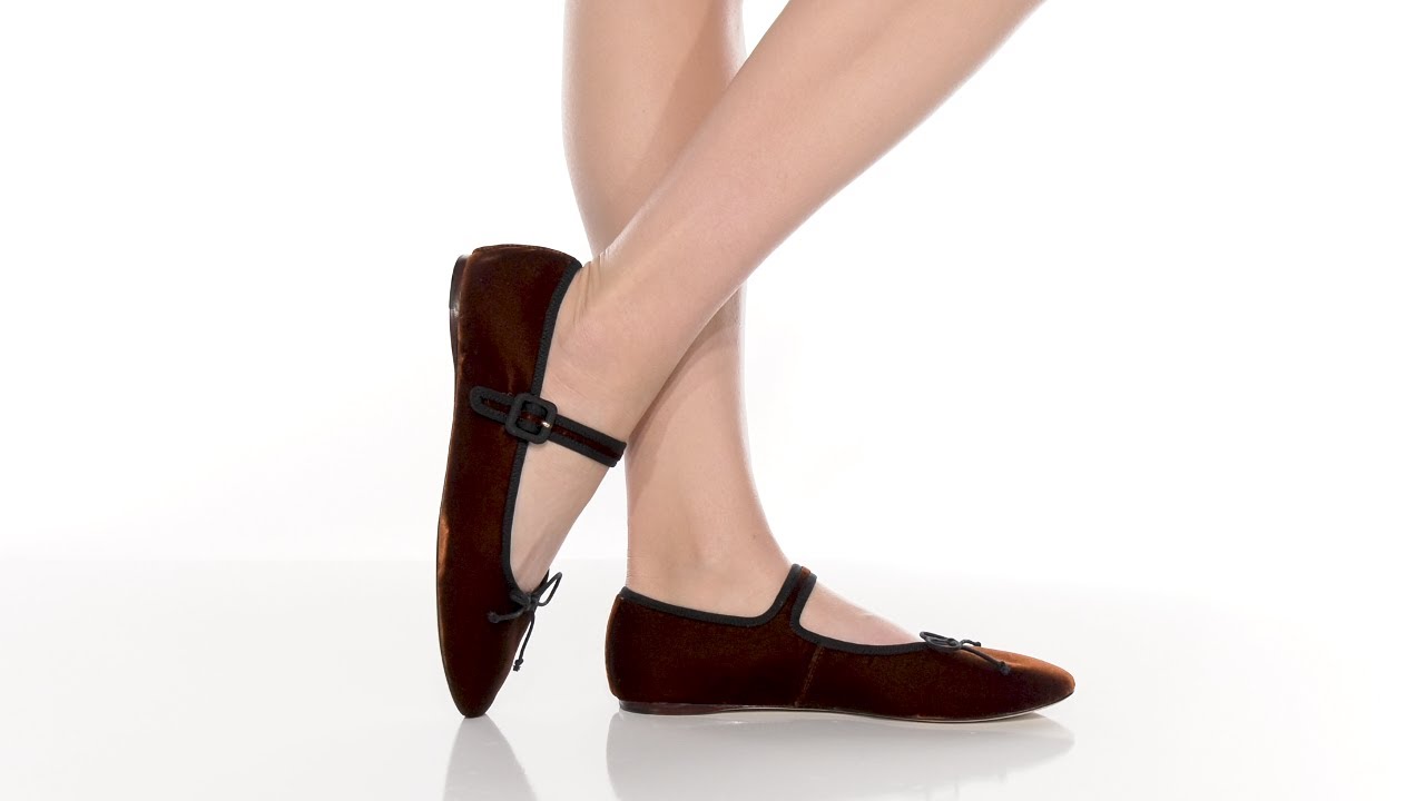 Loeffler Randall Chiara SKU: 9907262