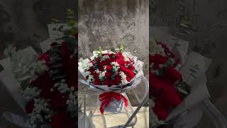Red rose and baby breath bouquet Hanoi