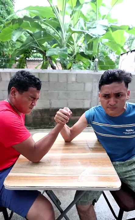LUCHA DE MANOS #shorts