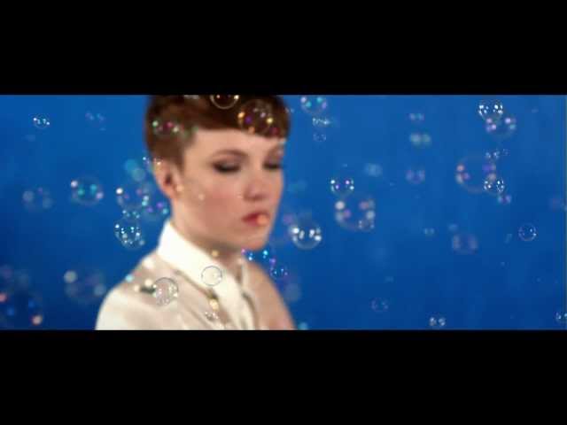 Chloe Howl - I Wish I Could Tell You