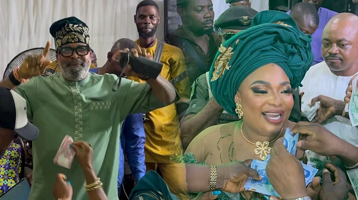 ACTOR YEMI SHOLADE SPRINKLE BUNDLES OF NAIRA ON LAIDE BAKARE AT HER MOTHER 70TH BIRTHDAY 