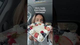 VIRAL Publix Berry Chantilly Tres Leches 🍰🥛🍓🫐#publix #berrychantilly #berrychantillycake