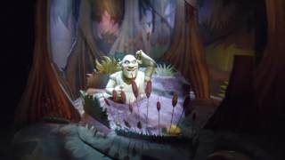 ... pov. ride through of the amazing shrek dark at motiongate dubai.