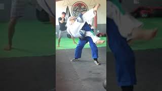 Kumite ( kudo: arte marcial híbrida)