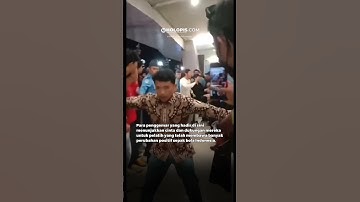 Shin Tae yong Pulang ke Korea Diiringi Yel Yel Suporter Indonesia