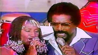 Video thumbnail of "Celia Cruz Ft. Pete "el Conde" Rodríguez & Fania All-Stars - Encántigo"