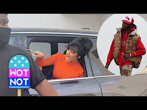 Video: Cardi B Refuses To Talk To Her Ex-husband, But Vehemently Defends Him In Front Of Fans Video: Cardi B Refuses To Talk To Her Ex-husband, But Vehemently Defends Him In Front Of Fans