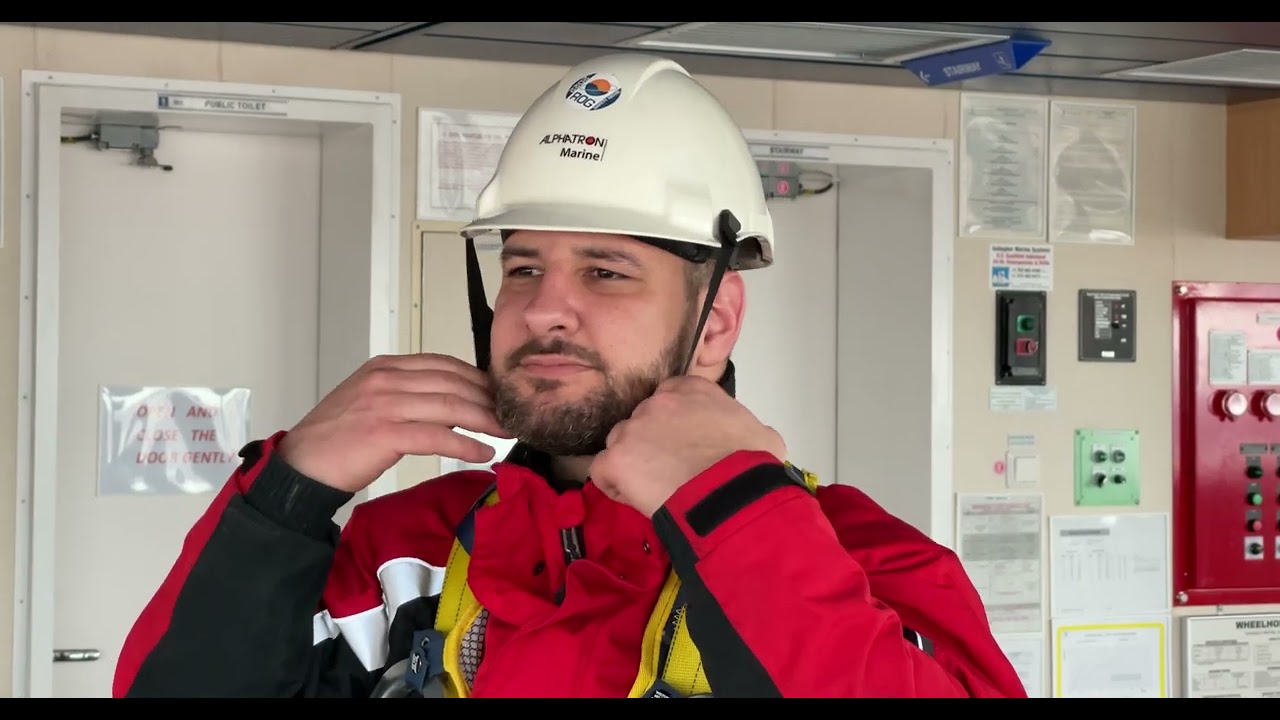 Working at JRC | Alphatron Marine: Service Engineer