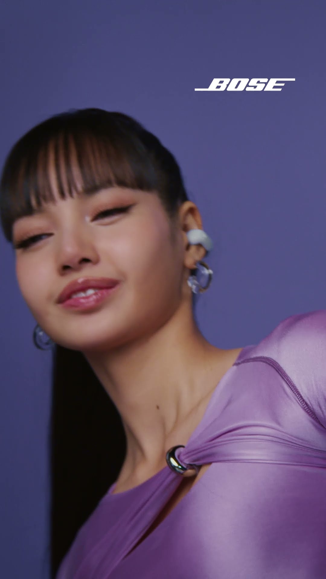 Lisa | Bose Ultra Open Earbuds BLACKPINK LISA × BOSE Ultra Open