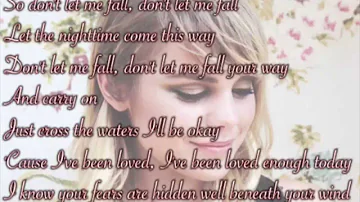 Coeur de Pirate - Carry on (Lyrics)