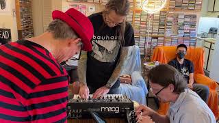 Phinney Jackson McGee at Apartment Music 42