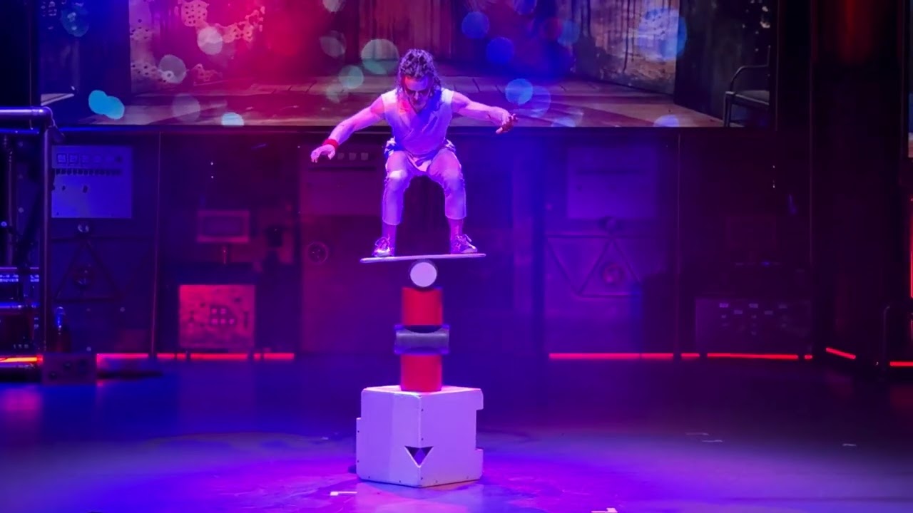 Rolla Bolla by Artem Sherstobitov