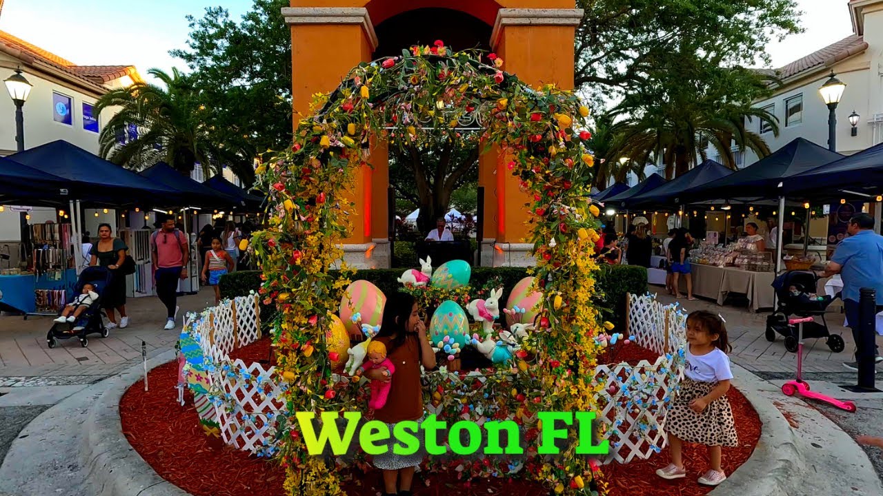 Weston Town Center in Weston FL on a Saturday Night