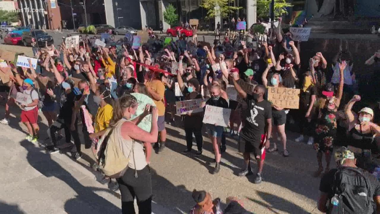 Breonna's Law: No-knock warrants now banned in Louisville