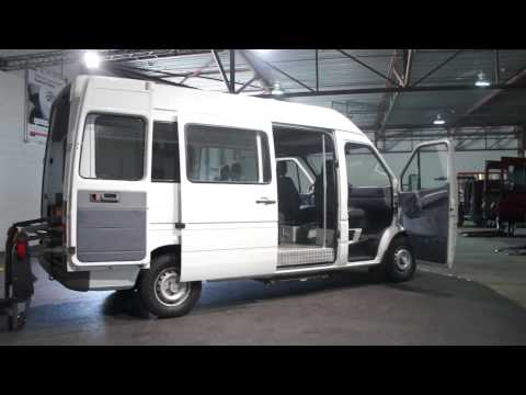 Mercedes-Benz Sprinter 212D Rolstoelbus Automaat Uitzonderlijke staat Derks Bedrijfswagens
